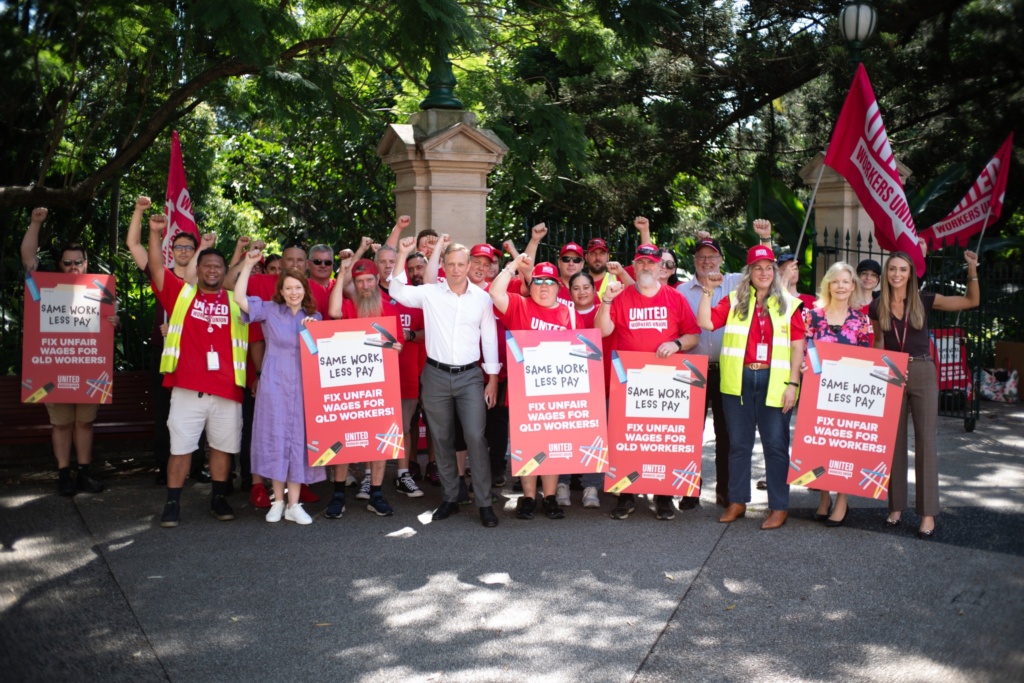 UWU Winc members with supportive Labor MPs at QLD parliament